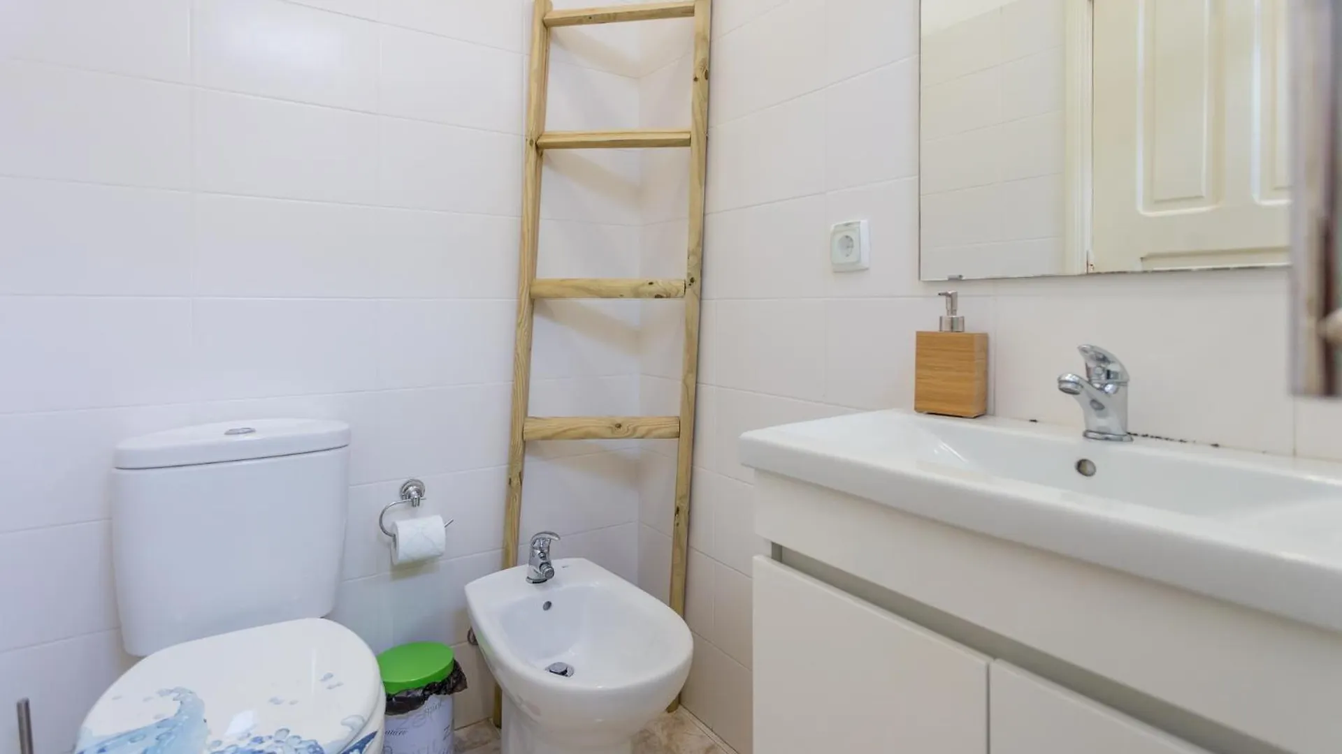 Apartment Be Local - Flat With One Bedroom In Moscavide - Lisboa Portugal
