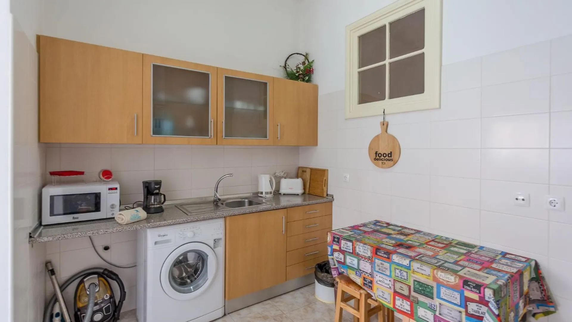 1 Bedroom Apartment in Moscavide - Lissabon
